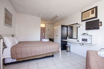 Marco Polo Motor Inn Sydney - Tourism Cairns 6