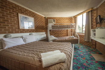 Marco Polo Motor Inn Sydney - Tourism Cairns 8