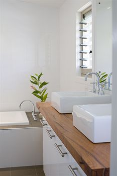 Lilies Luxury Retreats - Tourism Cairns 11