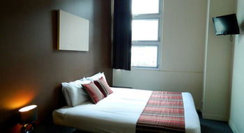 Urban Central Accommodation - Hostel - Tourism Cairns 12