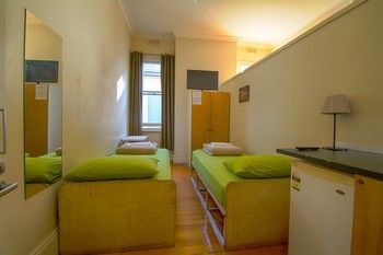 Cambridge Lodge - Hostel/Backpacker - Tourism Cairns 11