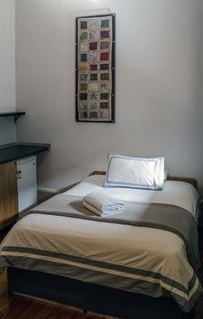 Cambridge Lodge - Hostel/Backpacker - Tourism Cairns 28