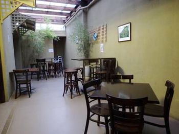 Naughtons Parkville Hotel - Tourism Cairns 3