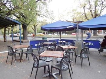 Naughtons Parkville Hotel - Tourism Cairns 13