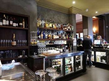 Naughtons Parkville Hotel - Tourism Cairns 16