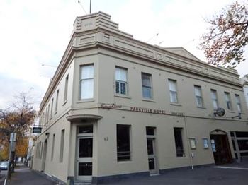 Naughtons Parkville Hotel - Tourism Cairns 35