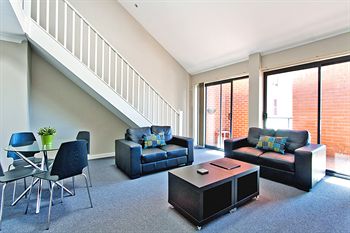 Ryals Serviced Apartments Camperdown - Tourism Cairns 1
