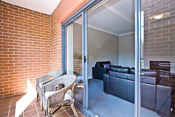 Ryals Serviced Apartments Camperdown - Tourism Cairns 9