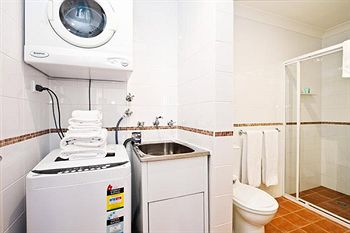 Ryals Serviced Apartments Camperdown - Tourism Cairns 12