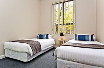 Ryals Serviced Apartments Camperdown - Tourism Cairns 20