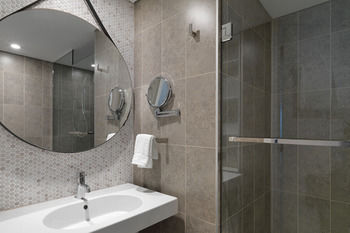 Adina Apartment Hotel Bondi Beach - Tourism Cairns 7