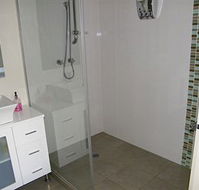 DeaposVine Escape - Tourism Cairns
