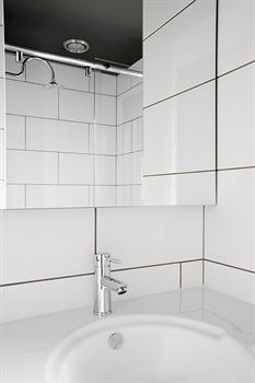 Ibis Melbourne Swanston Street - Tourism Cairns 2