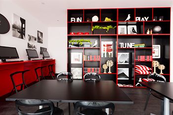 Ibis Melbourne Swanston Street - Tourism Cairns 4