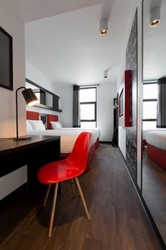 Ibis Melbourne Swanston Street - Tourism Cairns 9
