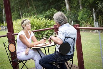 Glass House Mountains Ecolodge - Tourism Cairns 18