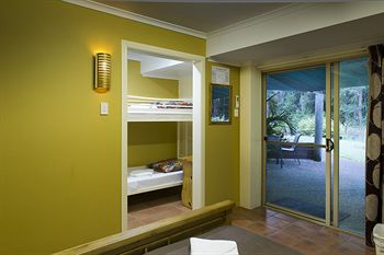 Glass House Mountains Ecolodge - Tourism Cairns 20