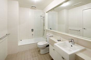 Gem Apartments - Tourism Cairns 12