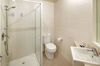 Gem Apartments - Tourism Cairns 20