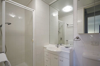 Gem Apartments - Tourism Cairns 47