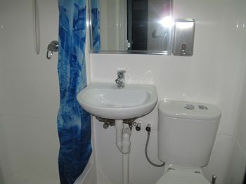 The Village Bondi Beach - Hostel - Tourism Cairns 2