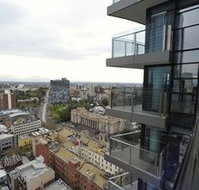 Apartments Melbourne Domain - CBD - Tourism Cairns