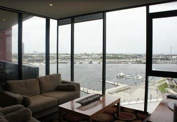 Apartments Melbourne Domain - Docklands - Tourism Cairns 13