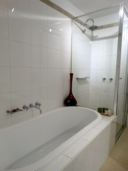 Flinders Wharf Apartments - Tourism Cairns 0