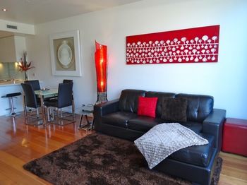 Flinders Wharf Apartments - Tourism Cairns 24