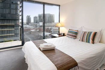 Inner Melbourne Serviced Apartments - Tourism Cairns 17