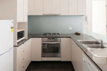 Inner Melbourne Serviced Apartments - Tourism Cairns 38