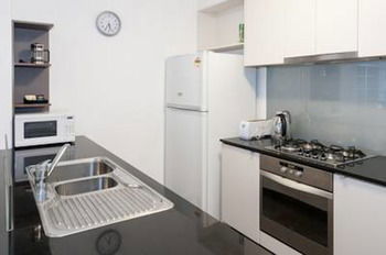 Inner Melbourne Serviced Apartments - Tourism Cairns 39