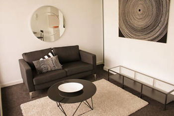 Guilfoyle Apartments - Tourism Cairns 21