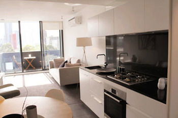 Guilfoyle Apartments - Tourism Cairns 23