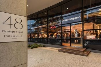 Art Series - The Larwill Studio - Tourism Cairns 25