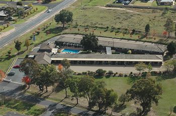 Tumut Valley Motel - Tourism Cairns 0