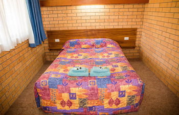 Tumut Valley Motel - Tourism Cairns 8
