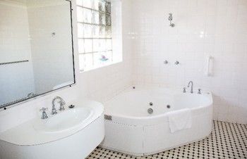 Tumut Valley Motel - Tourism Cairns 22