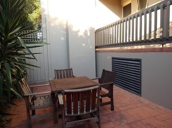 Apartments @ Kew Walpole Gardens - Kew Serviced Townhouses - Tourism Cairns 13
