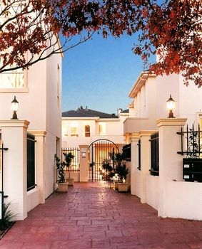Apartments @ Kew Walpole Gardens - Kew Serviced Townhouses - Tourism Cairns 18