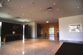 Alpha Apartments Melbourne - Tourism Cairns 1