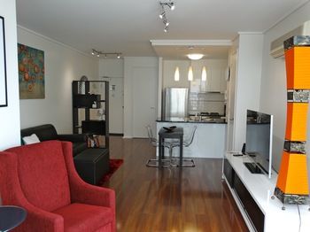 Alpha Apartments Melbourne - Tourism Cairns 2