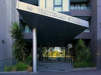 Alpha Apartments Melbourne - Tourism Cairns 15