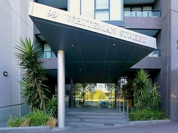 Alpha Apartments Melbourne - Tourism Cairns 36