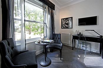 The Hydro Majestic Hotel - Tourism Cairns 4
