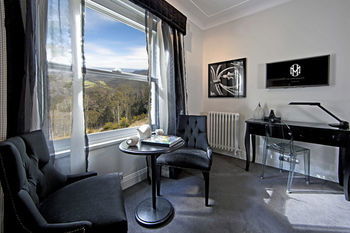 The Hydro Majestic Hotel - Tourism Cairns 24