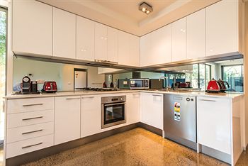 Orange Serviced Apartment - Tourism Cairns 5