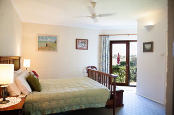 Burncroft Guest House - Tourism Cairns 4