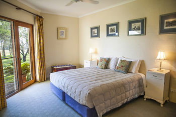 Burncroft Guest House - Tourism Cairns 5