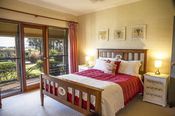 Burncroft Guest House - Tourism Cairns 7